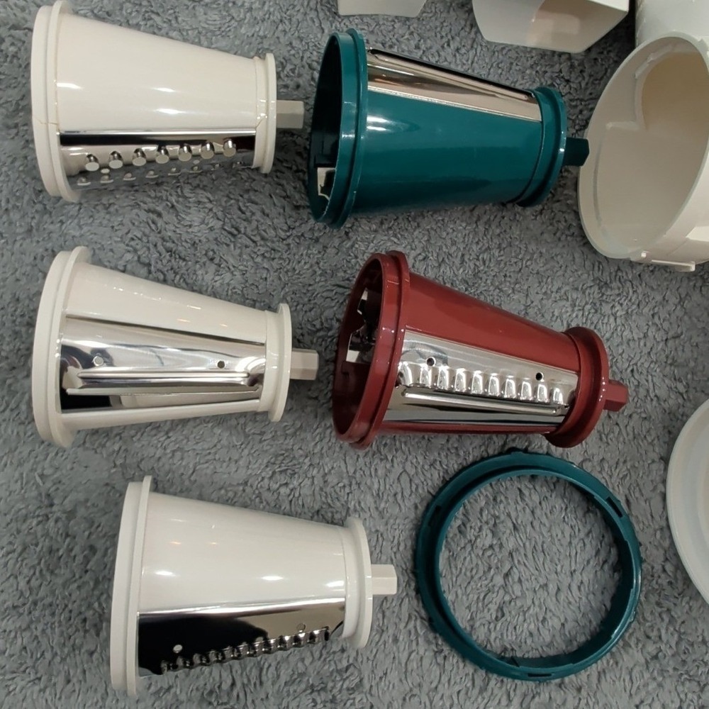 Presto Professional Salad Shooter Plus 5 Cones Electric Slicer Shredder Grater - Picture 3 of 6